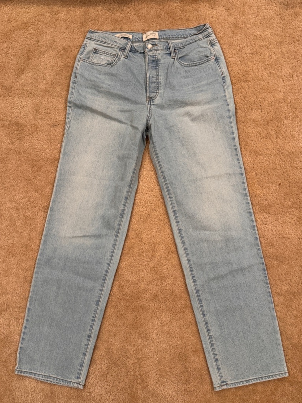 Universal Thread Light Blue High-Rise 90s Straight Jeans